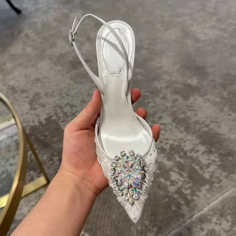 Sapatos Slingback de Salto Alto