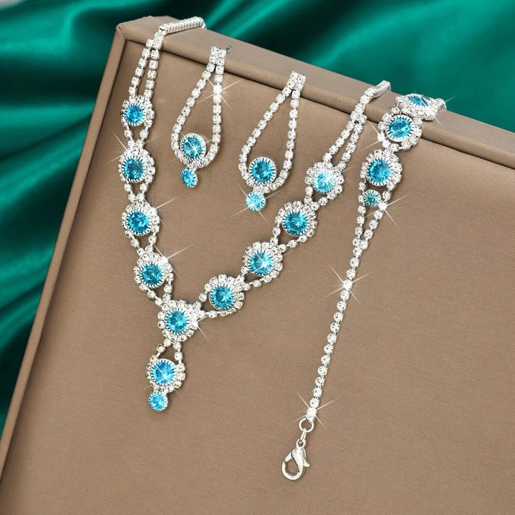 Conjunto de Joias com Strass – Colar, Brincos e Pulseira