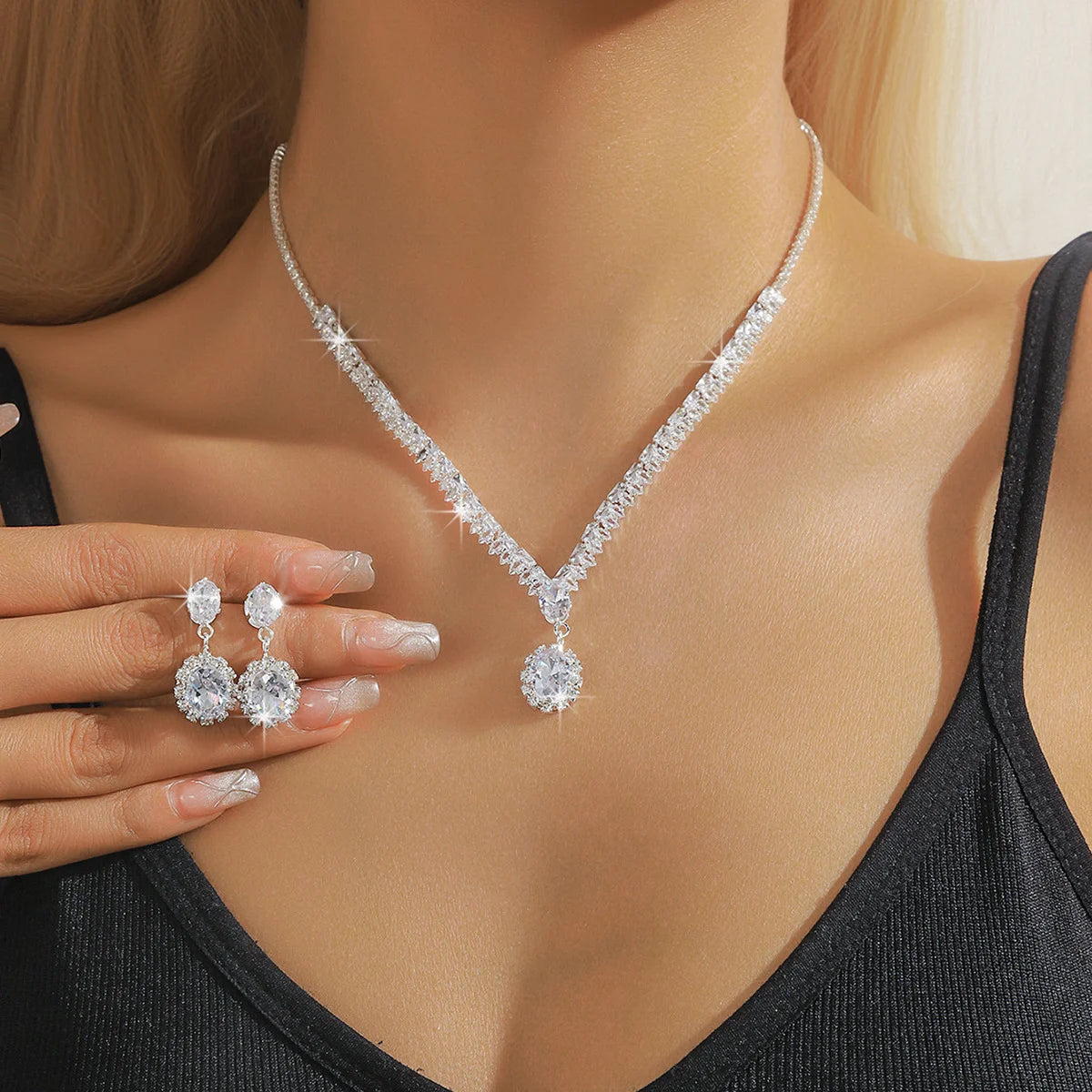 Conjunto de Joias com Zircónias – Colar e Brincos Elegantes