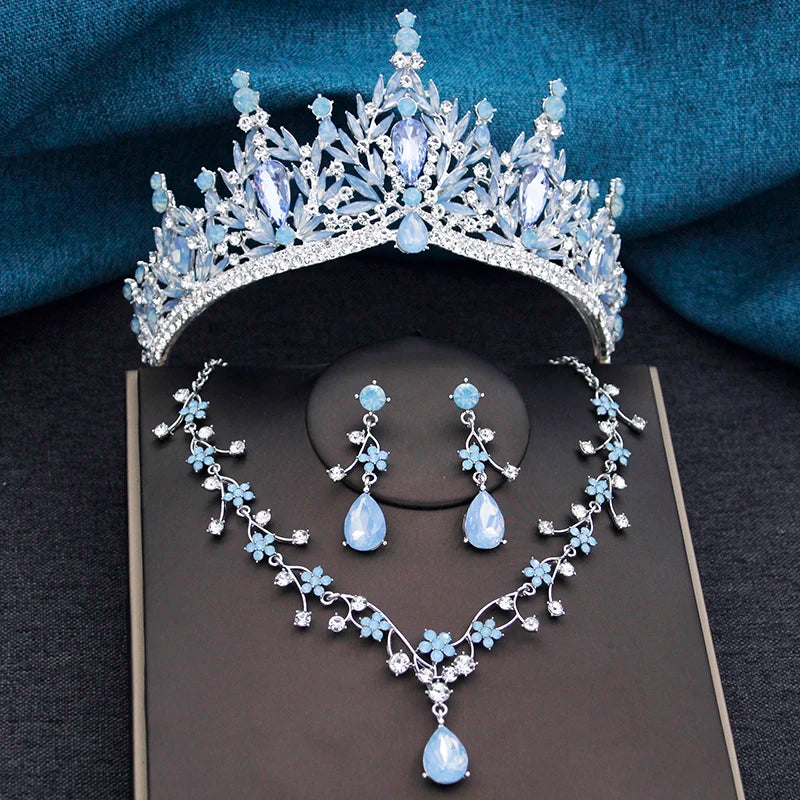 Conjunto Barroco Luxo para Noiva – Coroa, Colar e Brincos com Cristais