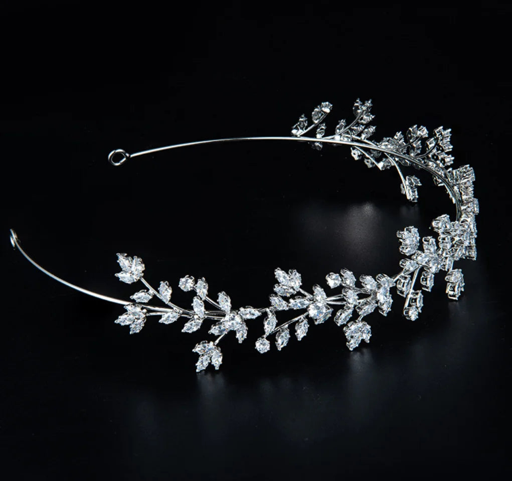 Tiara Luxo com Zircónias Cúbicas