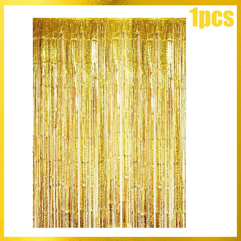 Conjunto de Louça Descartável Dourada – Copos, Pratos e Guardanapos para Festas