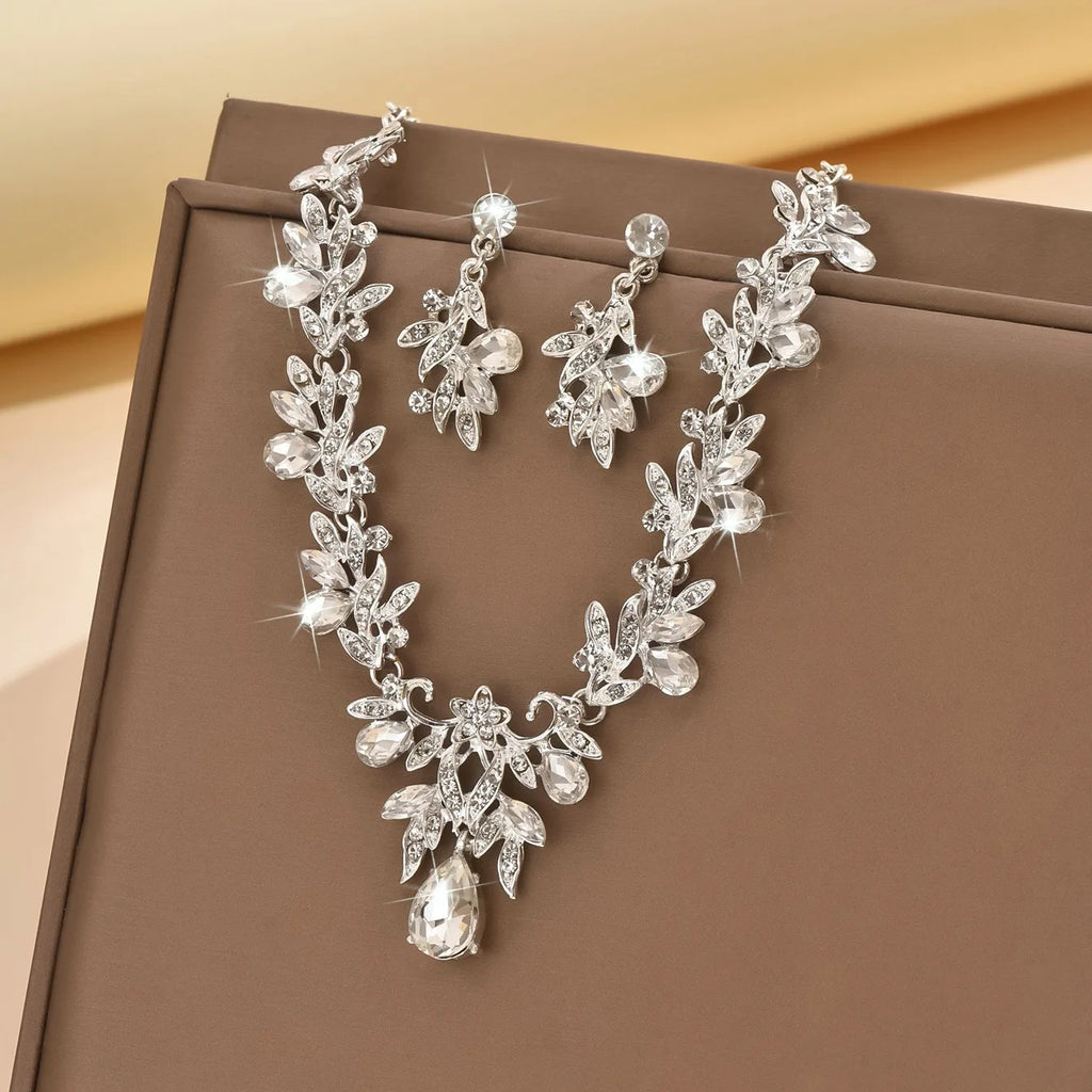 Conjunto de Joias com Cristais