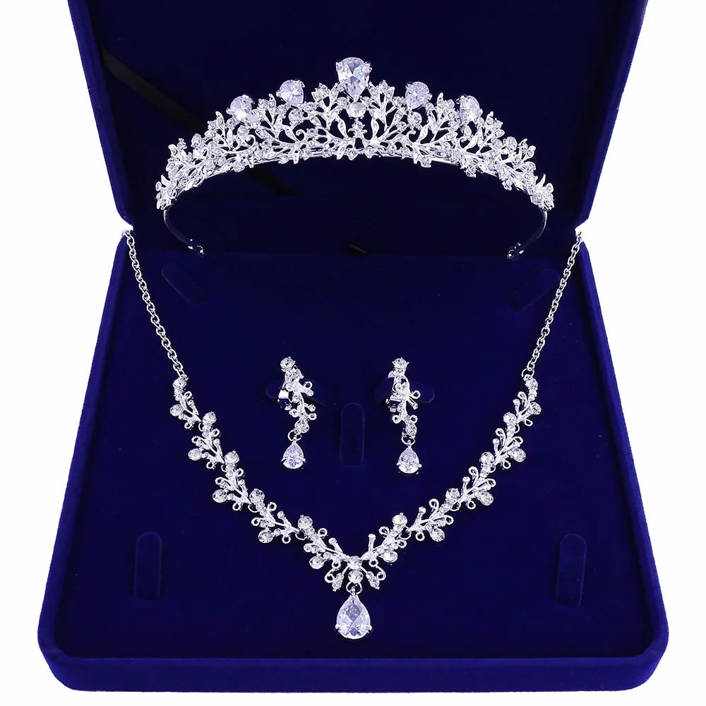 Conjunto de Noiva Luxo 4 Peças – Tiara, Colar e Brincos