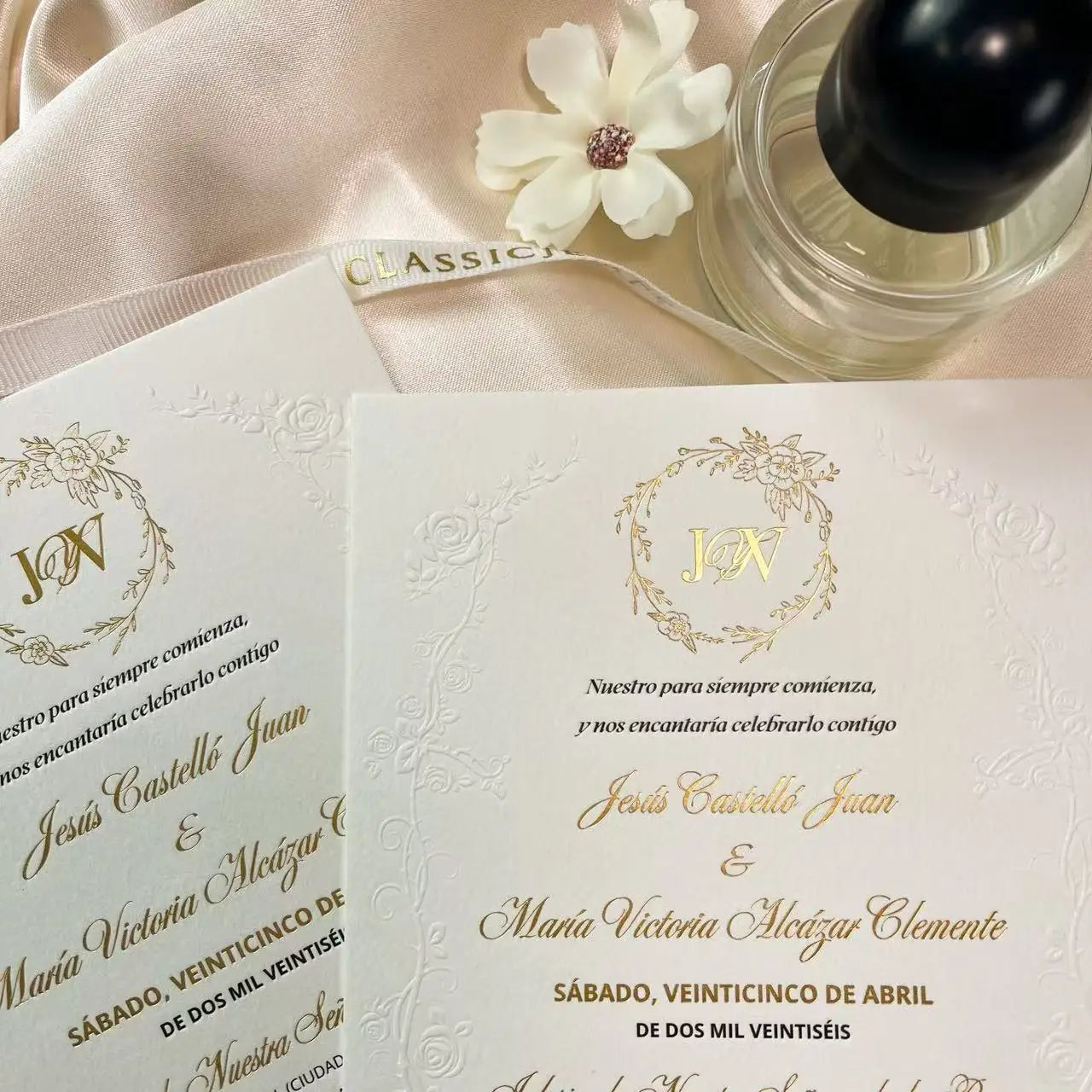 Convites de Casamento com Estampagem Dourada Premium – Personalizados | Luxo em Cada Detalhe