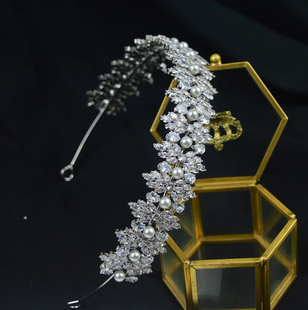 Tiara Luxo com Zircónias Cúbicas