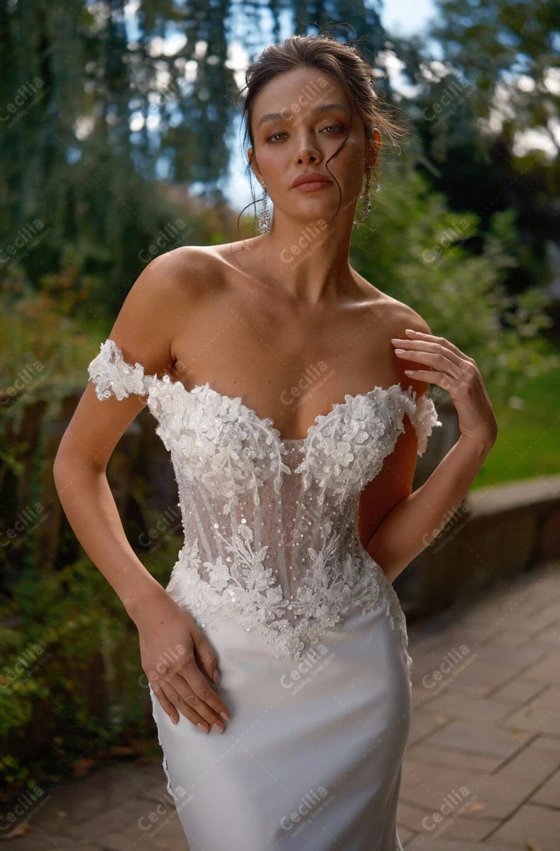 Vestido de Noiva Sereia Vintage em Cetim com Decote Coração e Ombros Descobertos