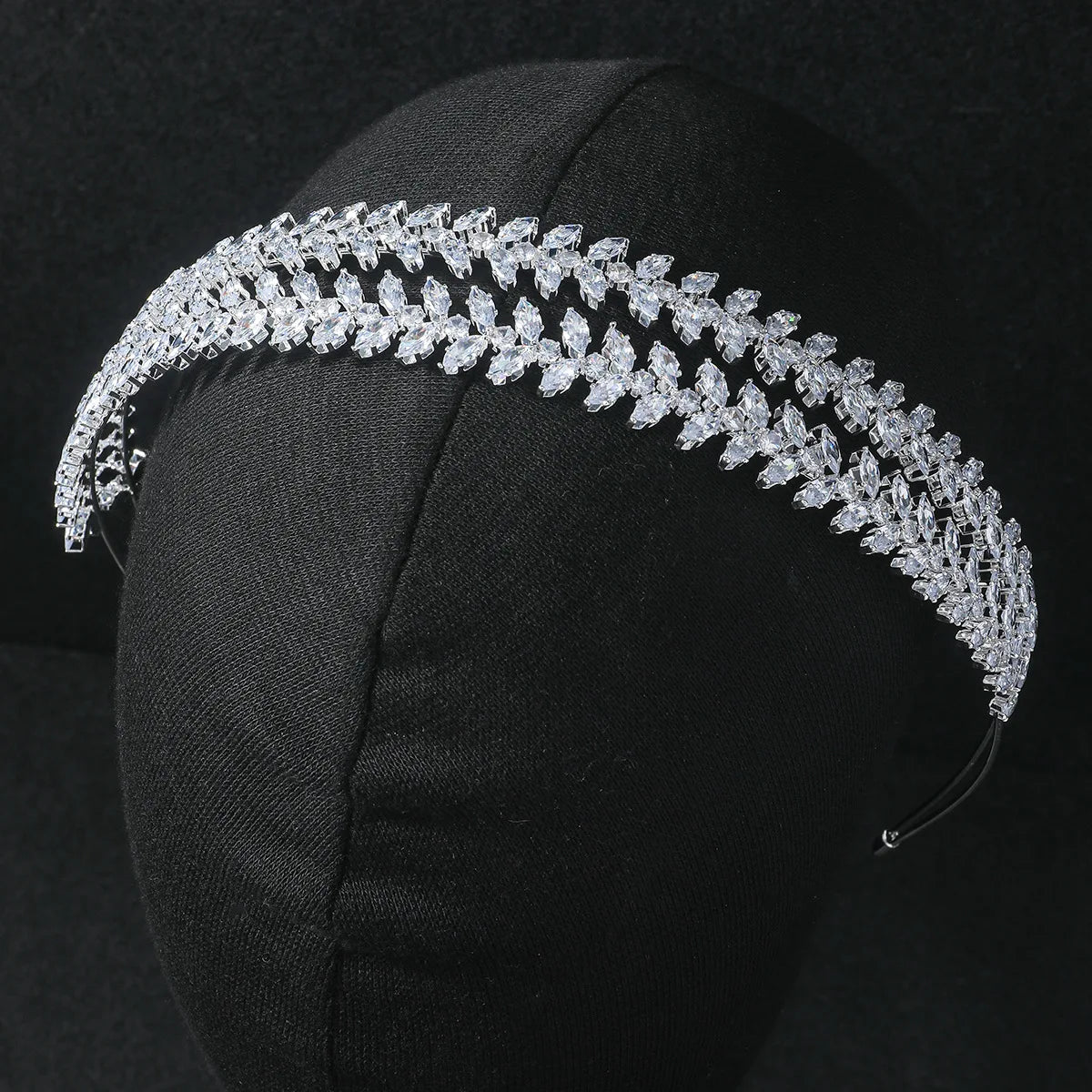Tiara Luxo com Zircónias Cúbicas