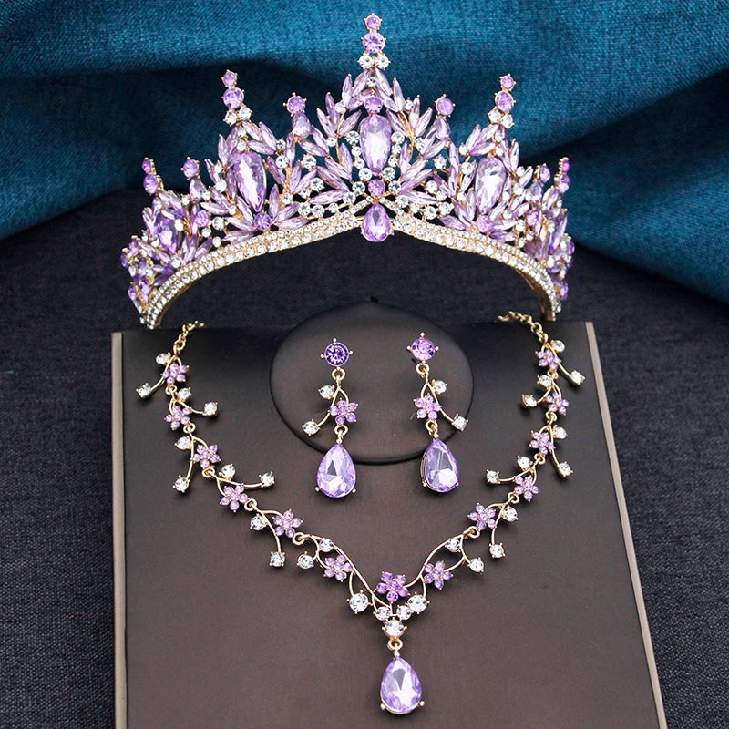 Conjunto Barroco Luxo para Noiva – Coroa, Colar e Brincos com Cristais