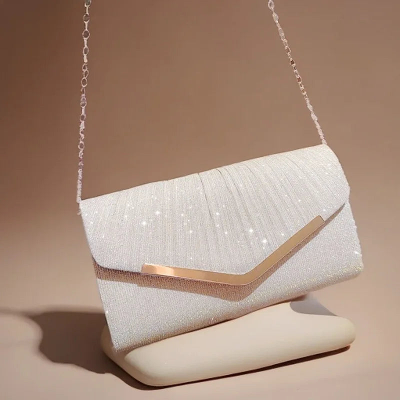 Clutch Plissada com Brilho