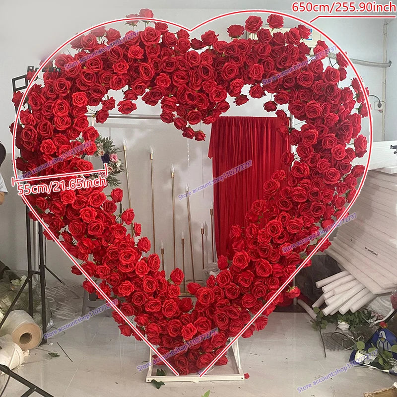 Arco Floral Artificial em Forma de Coração – Decoração Luxuosa para Casamentos