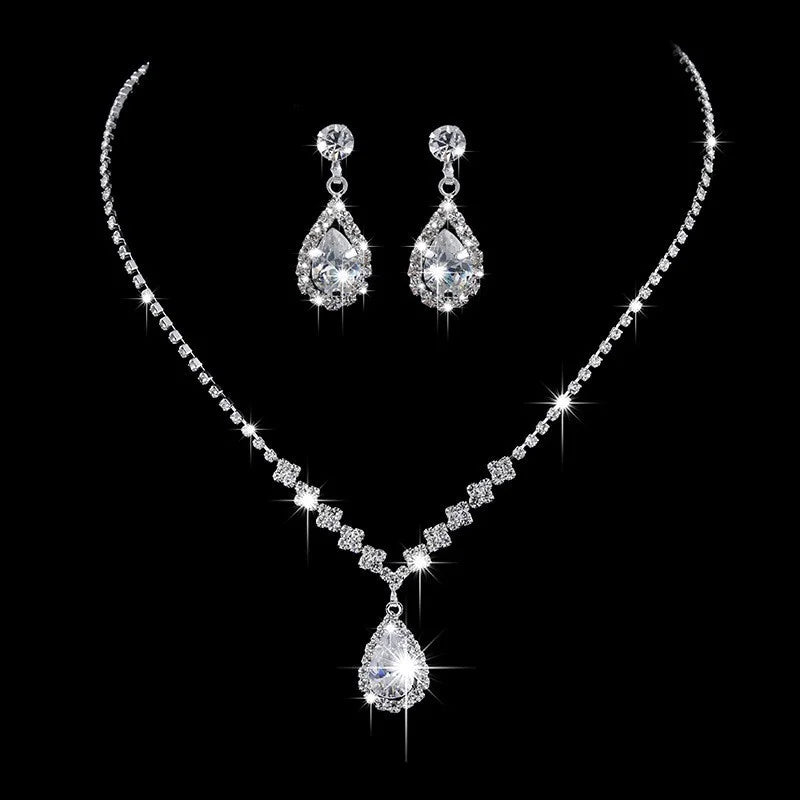 Conjunto de Joias de Noiva com Cristais – Colar e Brincos Elegantes
