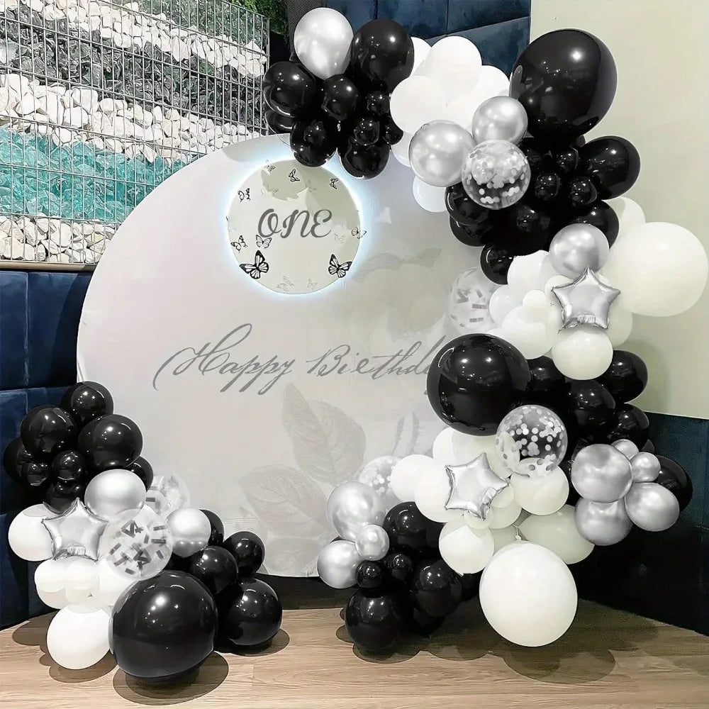 Kit de 131 Balões Preto, Branco e Prateado – Decoração Elegante para Festas e Eventos