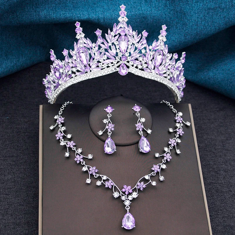 Conjunto Barroco Luxo para Noiva – Coroa, Colar e Brincos com Cristais