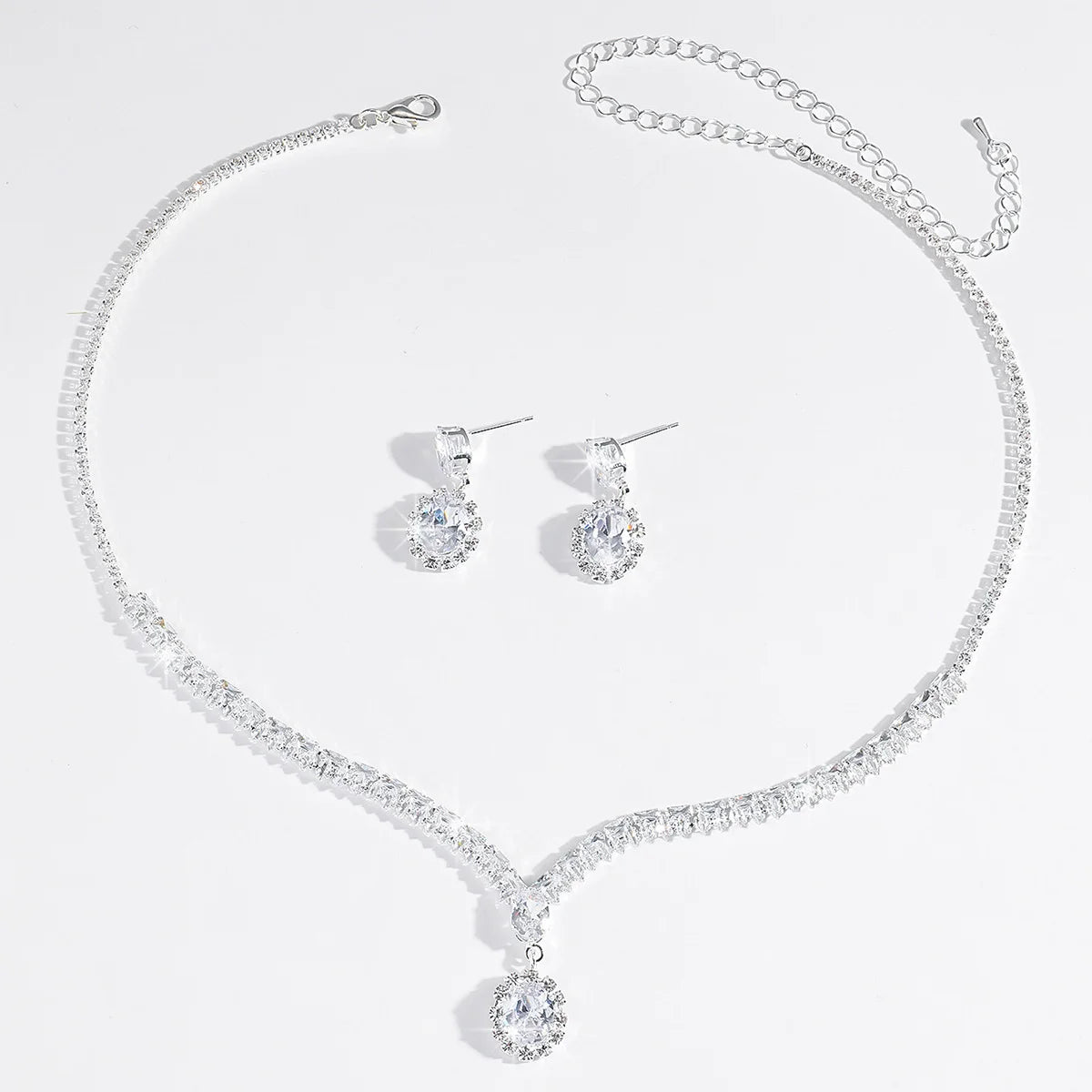 Conjunto de Joias com Zircónias – Colar e Brincos Elegantes