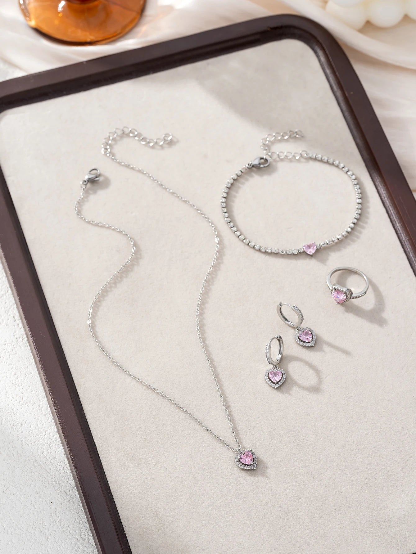 Conjunto de Joias com Zircónias – Colar, Brincos, Pulseira e Anel (sem caixa)