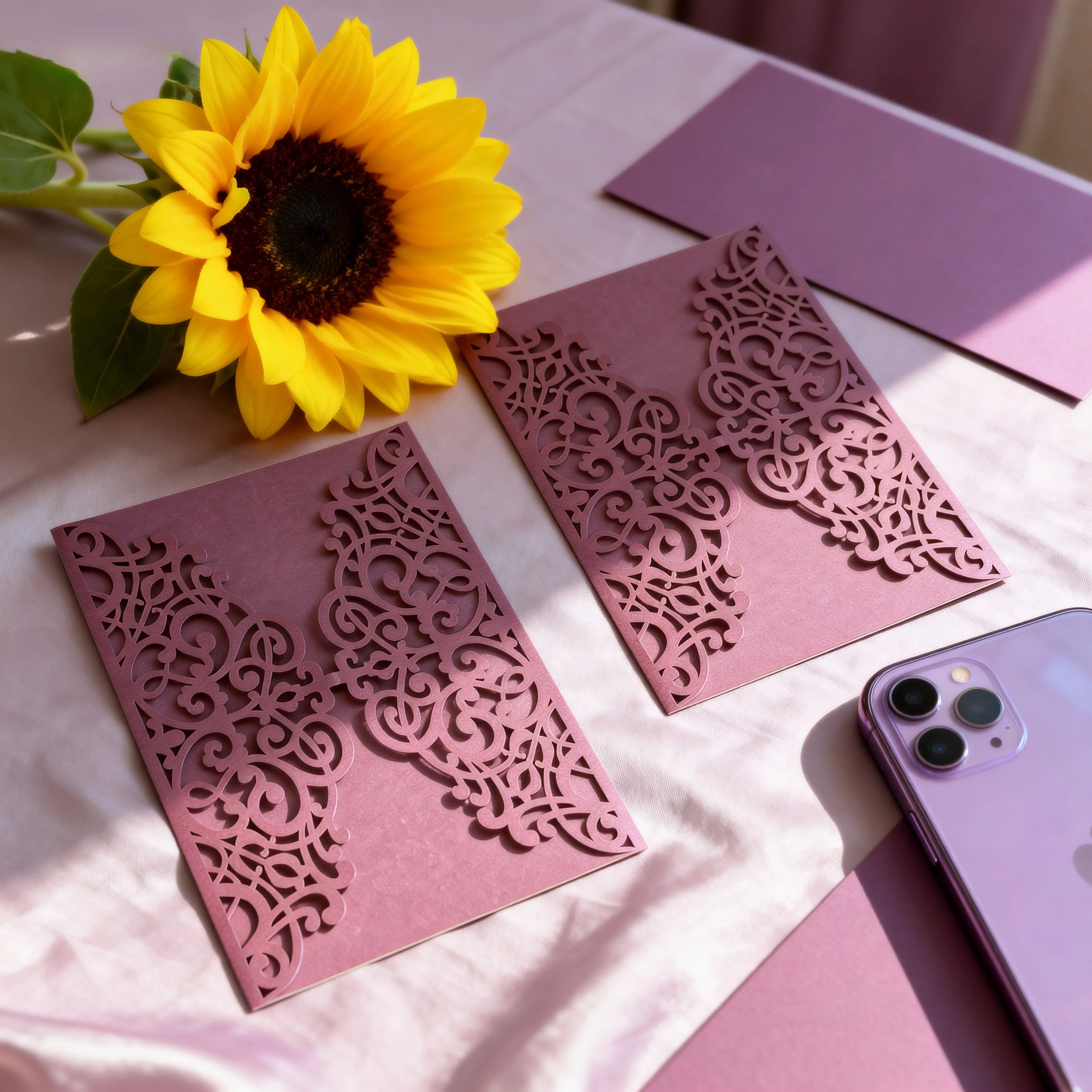 Convites de Casamento Laser Cut em Renda – Pack de 10 | Elegância e Sofisticação