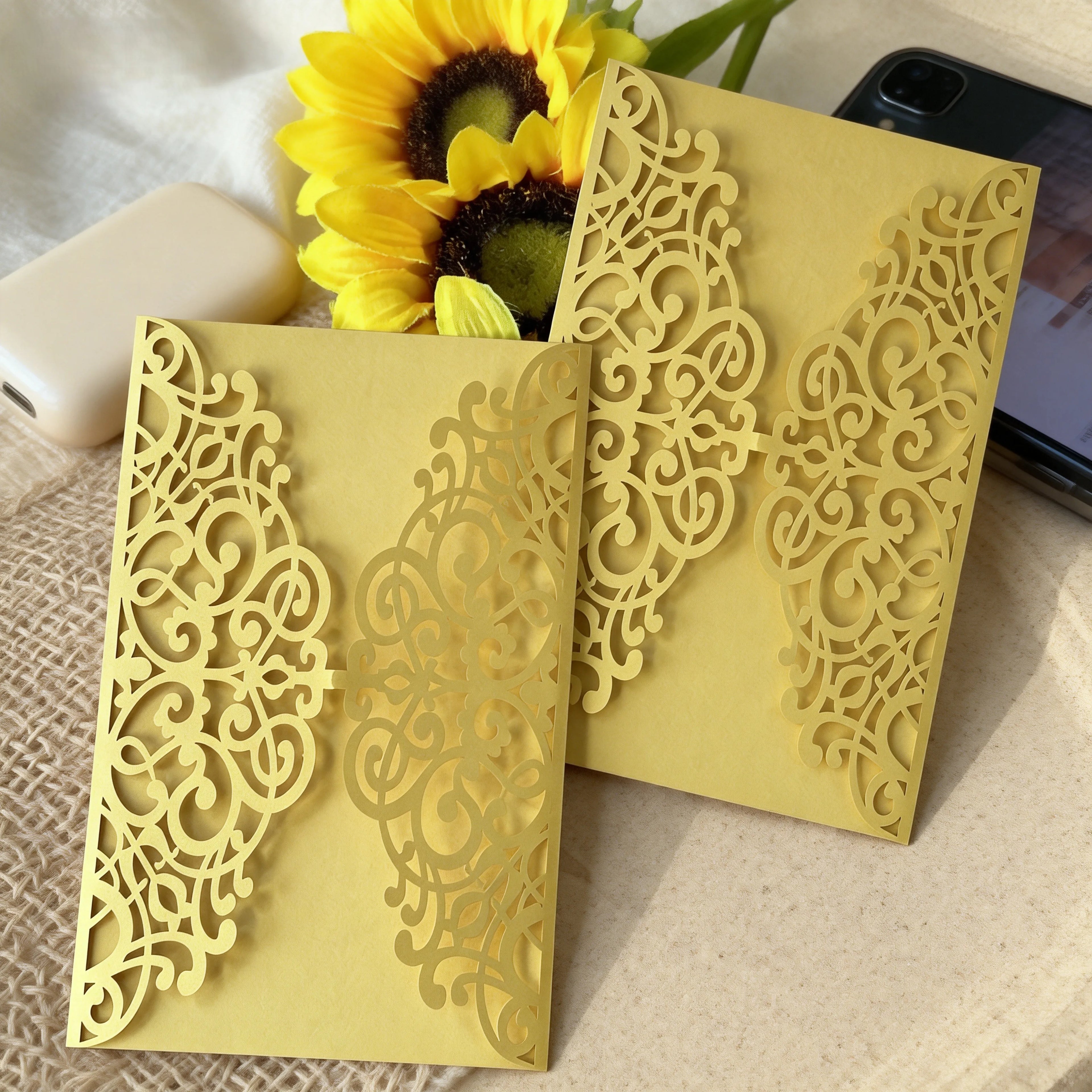 Convites de Casamento Laser Cut em Renda – Pack de 10 | Elegância e Sofisticação