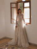 Vestido de Noiva A-Line em Renda com Gola Alta e Mangas Compridas