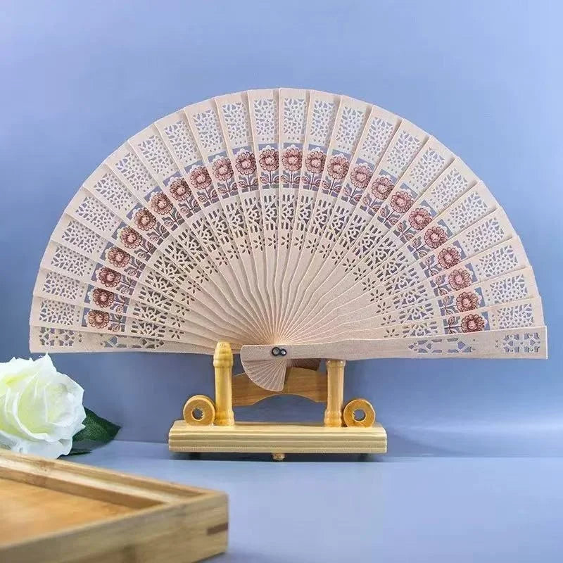 Leques de Madeira Personalizados para Casamento