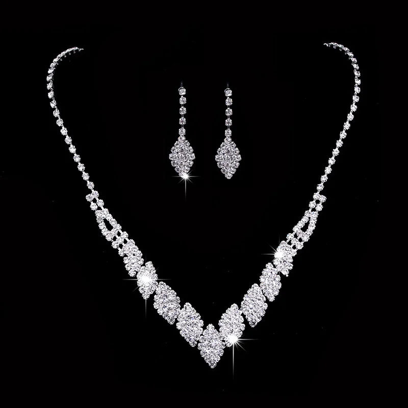 Conjunto de Joias de Noiva com Cristais – Colar e Brincos Elegantes