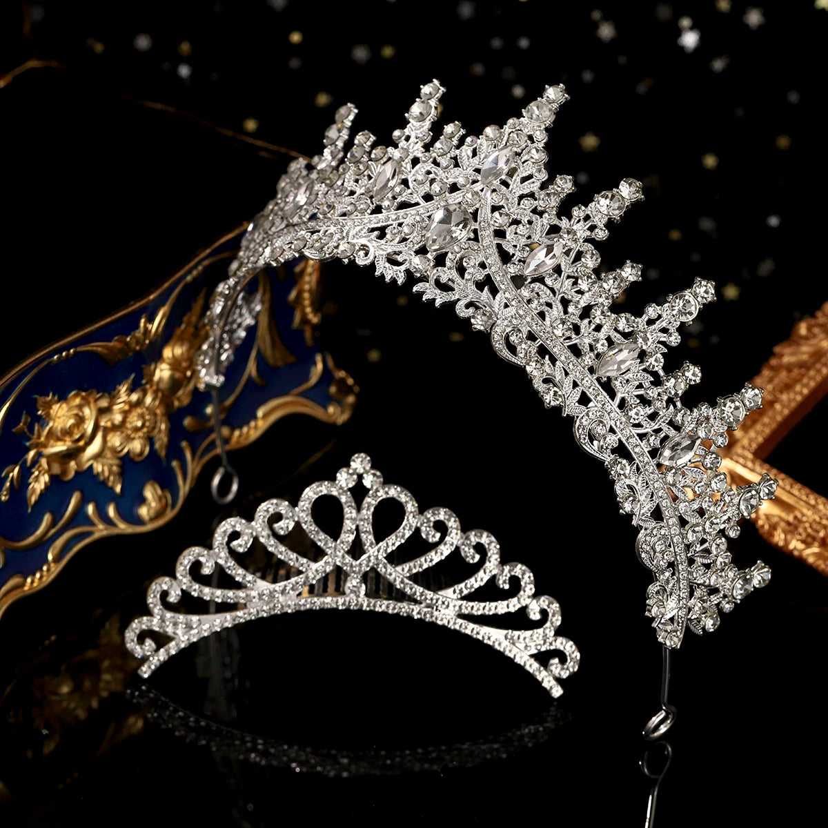 Conjunto de Tiaras em Cristal Prateado