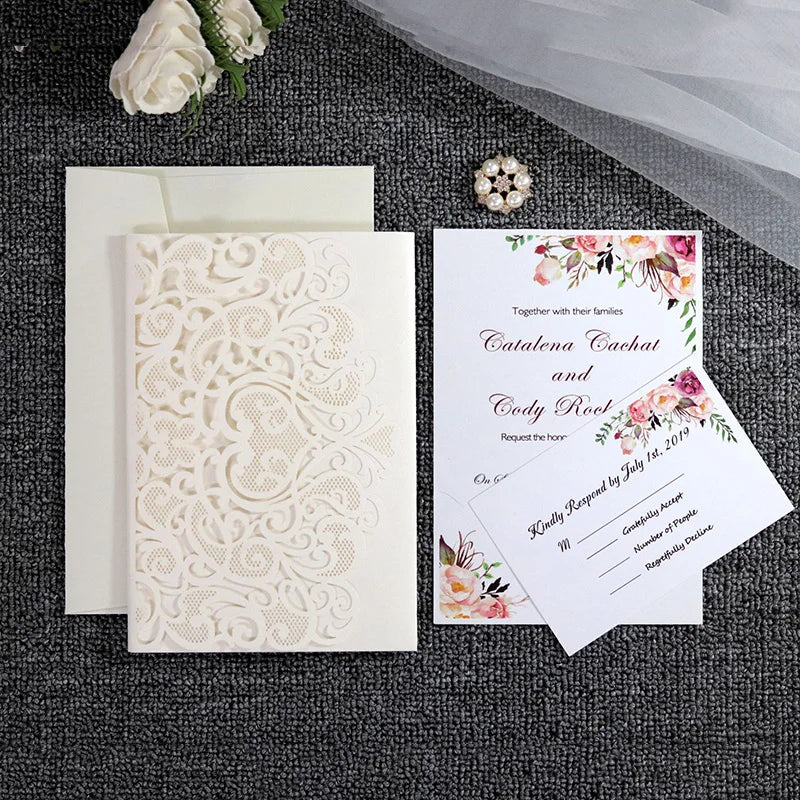 Convites de Casamento Europeus com Corte a Laser
