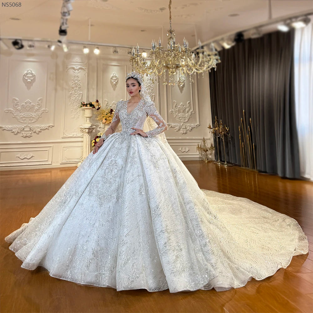 Vestido de Noiva NS5068 Bordado com Decote em V — Amanda Novia
