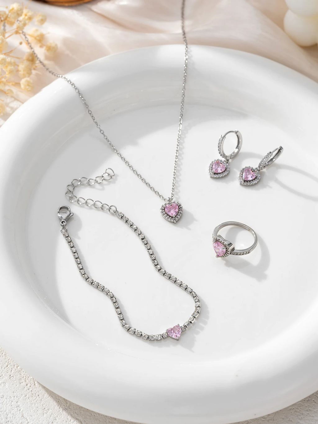 Conjunto de Joias com Zircónias – Colar, Brincos, Pulseira e Anel (sem caixa)