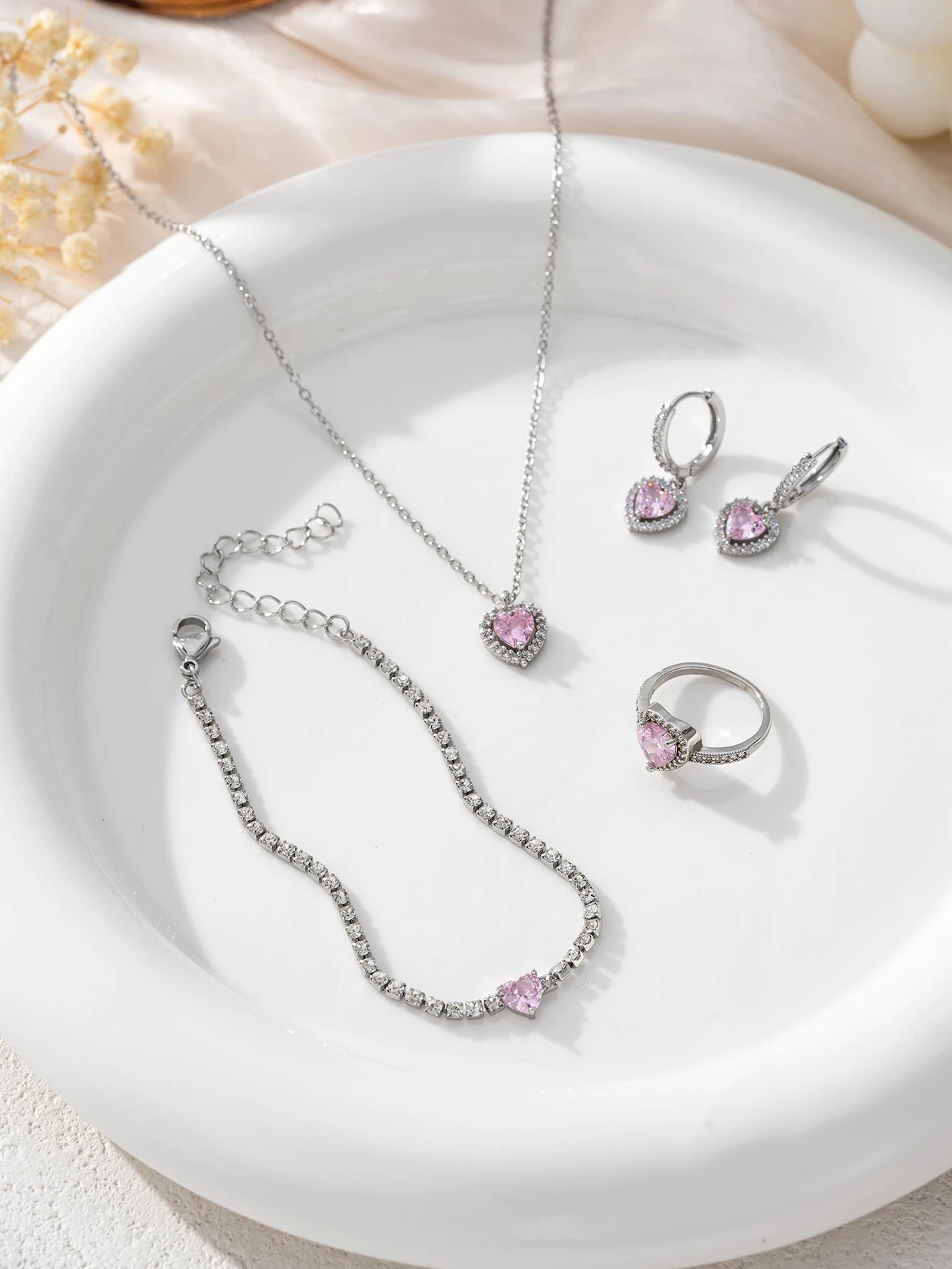 Conjunto de Joias com Zircónias – Colar, Brincos, Pulseira e Anel (sem caixa)