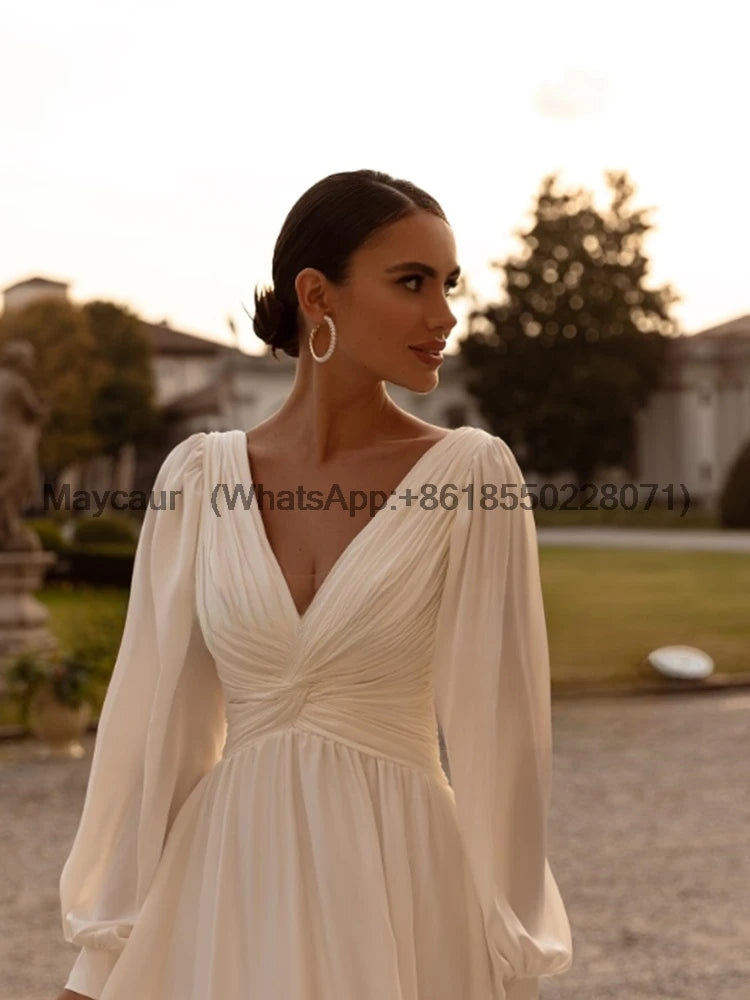 Vestido de Noiva em Chiffon A-Line com Decote em V e Mangas Bufantes
