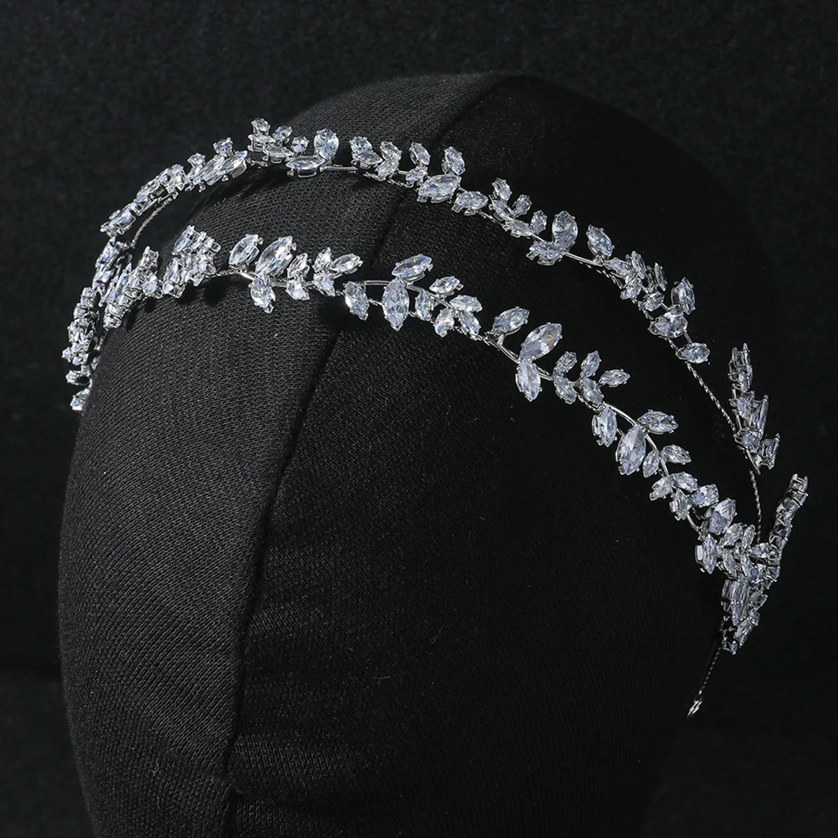 Tiara Luxo com Zircónias Cúbicas