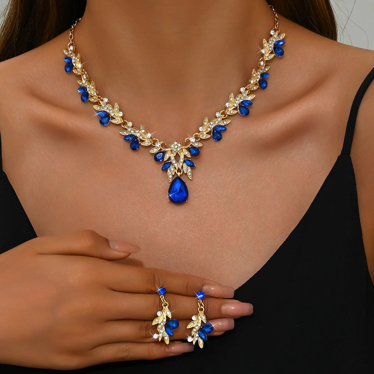 Conjunto de Joias com Cristais