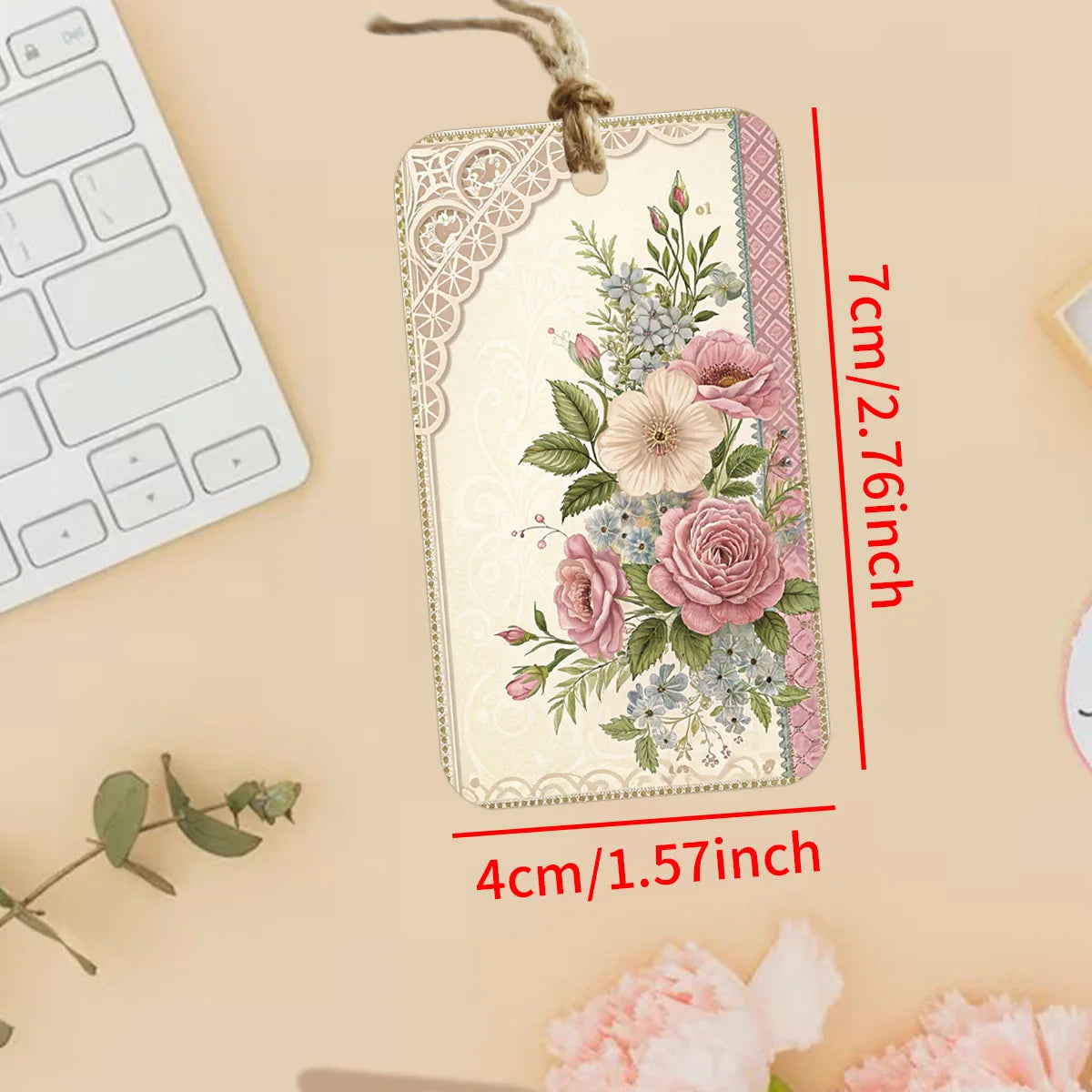 Conjunto de 50 Etiquetas Florais com Renda e Cordão – Para Lembranças de Casamento