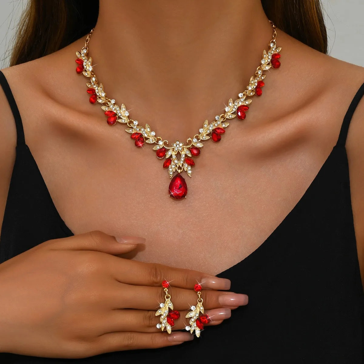Conjunto de Joias com Cristais