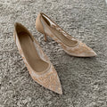 Sapatos de Noiva com Bordado e Salto Alto