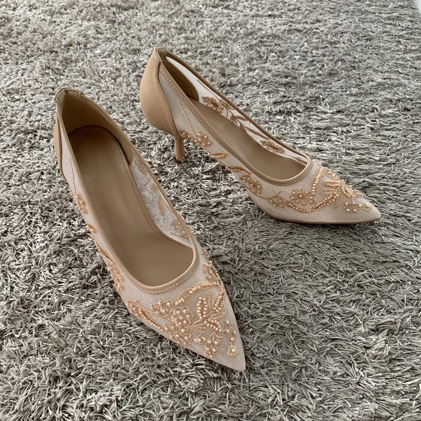 Sapatos de Noiva com Bordado e Salto Alto